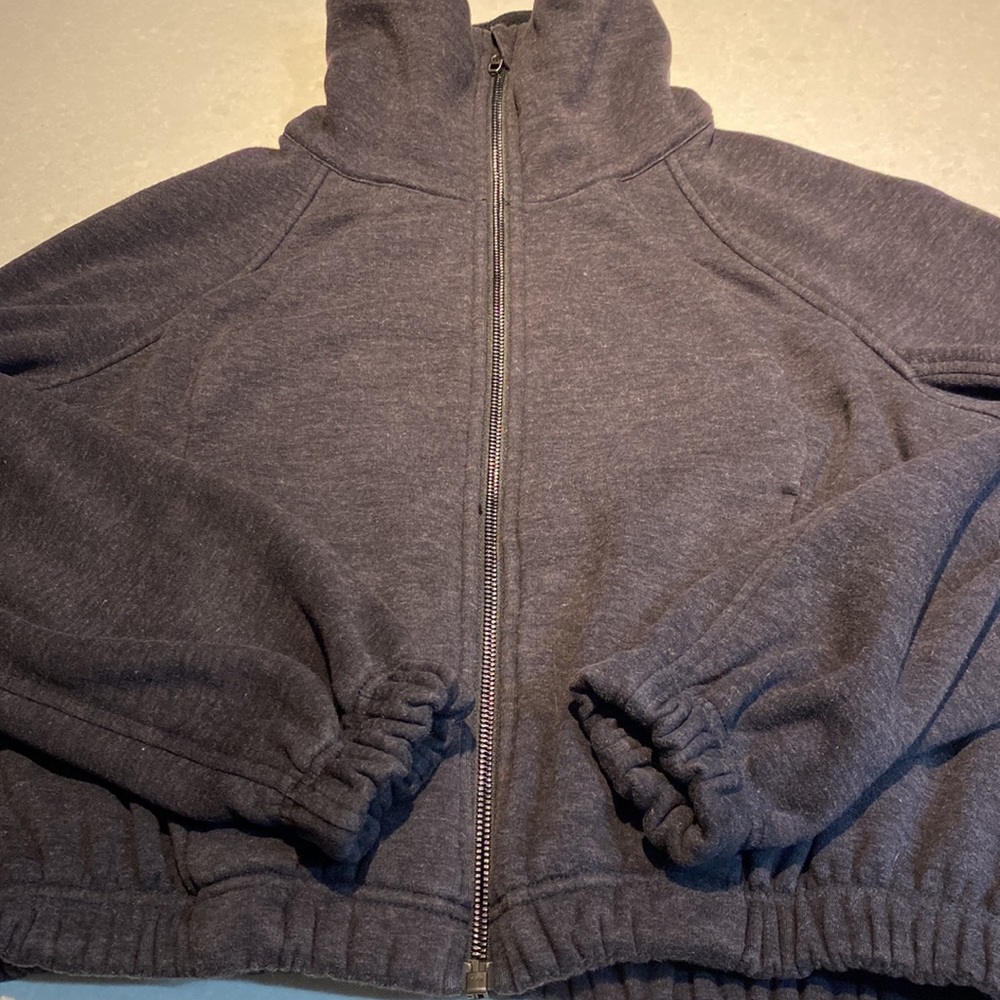 Lululemon Plush Times Jacket Heathered grey Core Black size 8 ⭐️⭐️⭐️⭐️ - Picture 13 of 16
